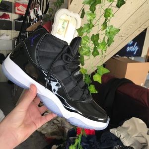 Space jam Jordan 11‘s size 11